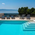 Petra Villa *