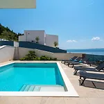 Villa Petra *