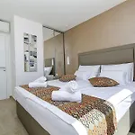 Petra Villa