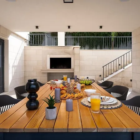 Petra Villa