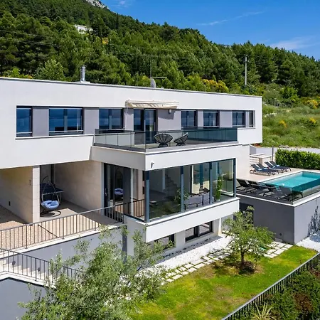 Villa Petra