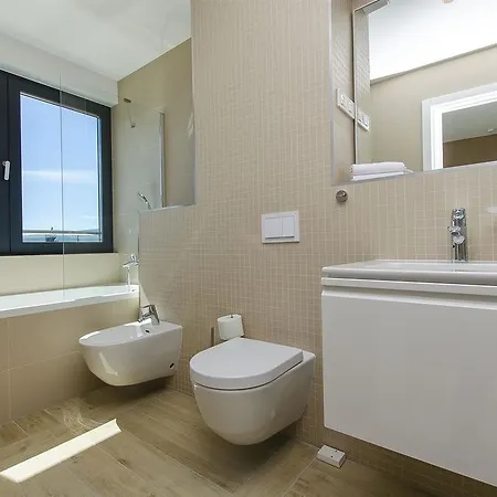 Petra ヴィラ オミシュ